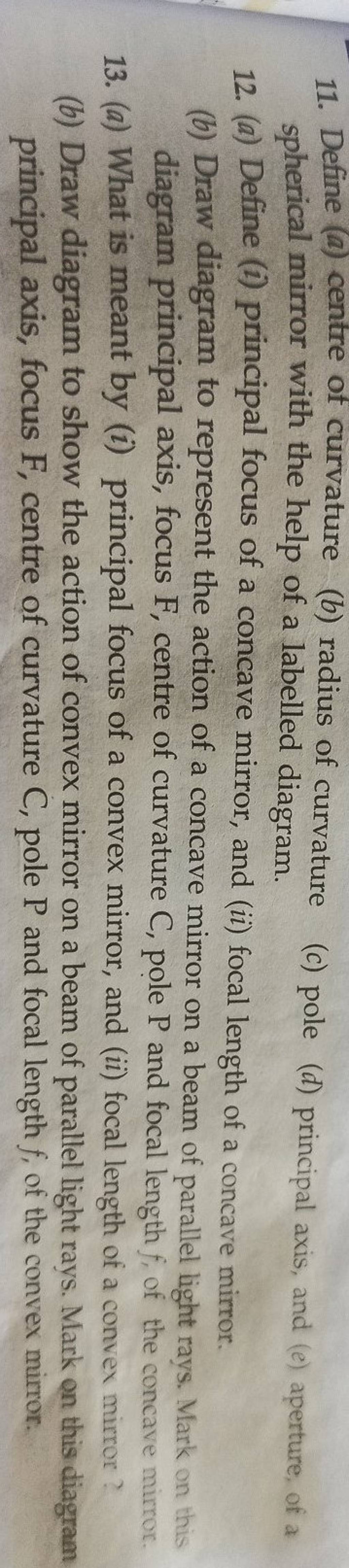 Define Centre Of Curvature