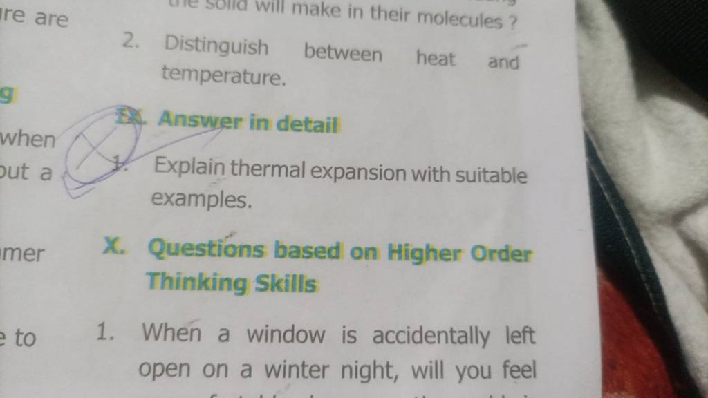 Distinguish Between Heat And Temperature Answer In Detail Explain The