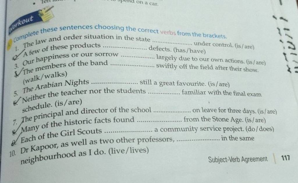 pole these sentences choosing the correct verbs from the brackets. Filo